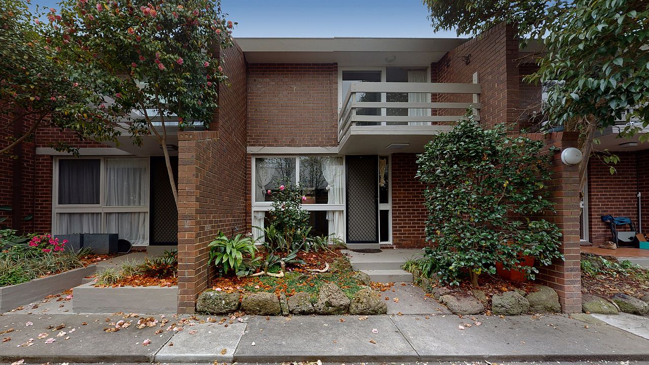 2 bedrooms Apartment / Unit / Flat in 5/37 Atkins Street KEW VIC, 3101