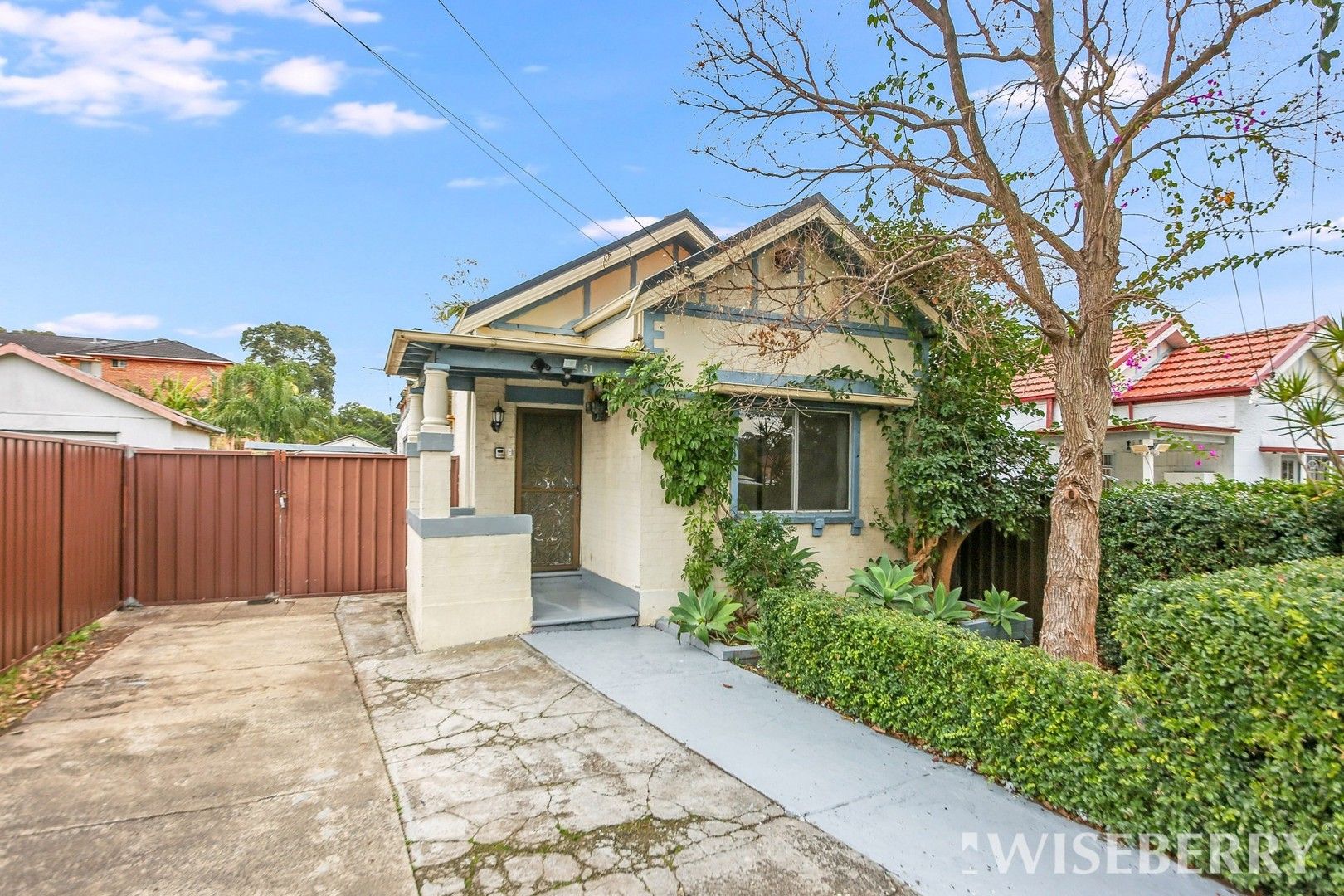 31 Cambridge Avenue, Bankstown Property History & Address Research