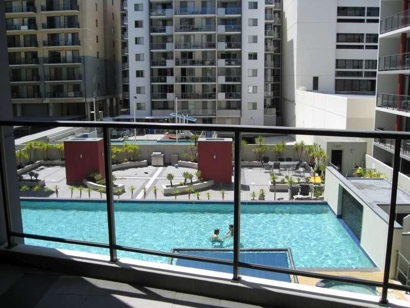 3 bedrooms House in Property 5/16/128 Adelaide Terrace EAST PERTH WA, 6004