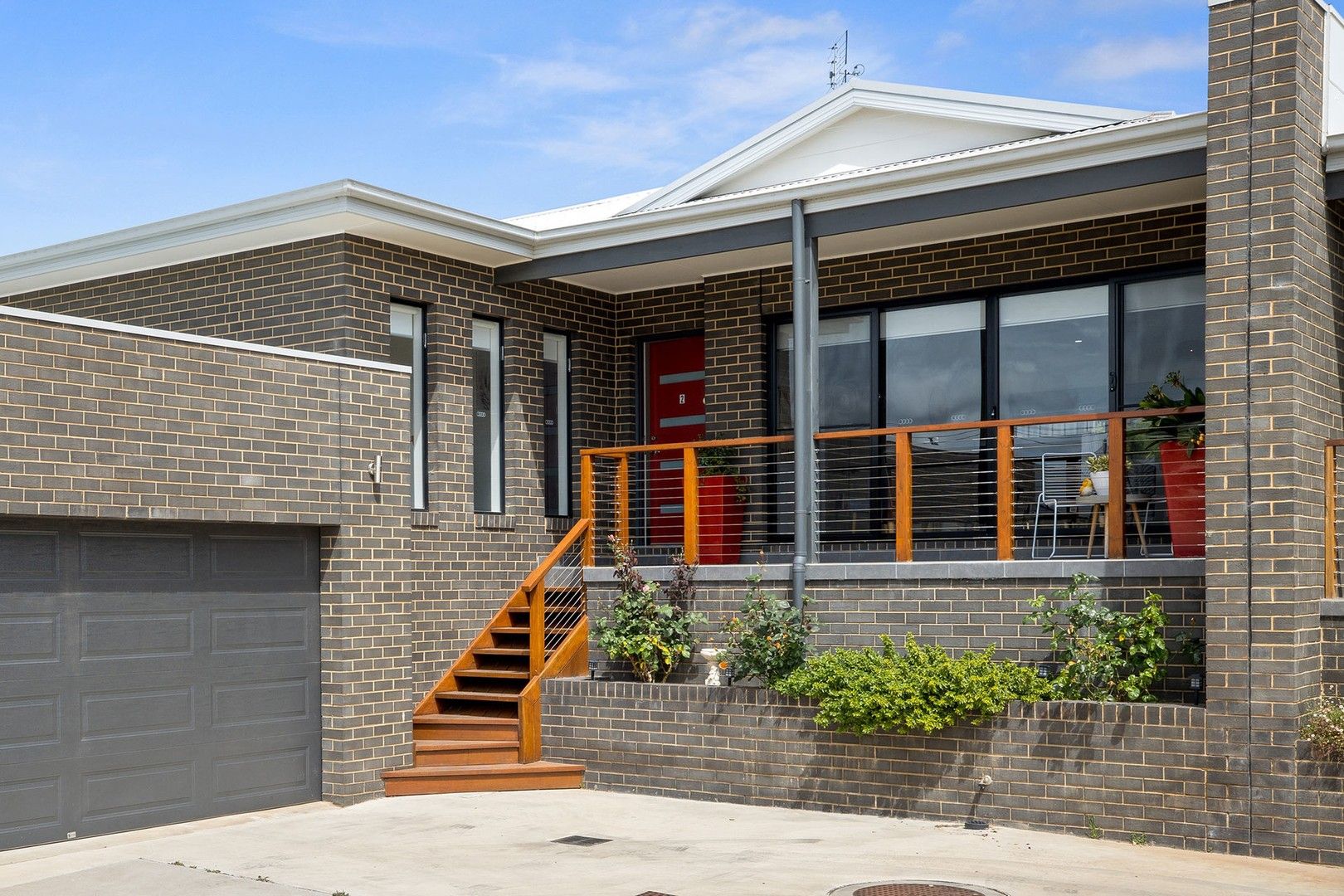 2/96B MacKenzie Street, Golden Square VIC 3555, Image 0