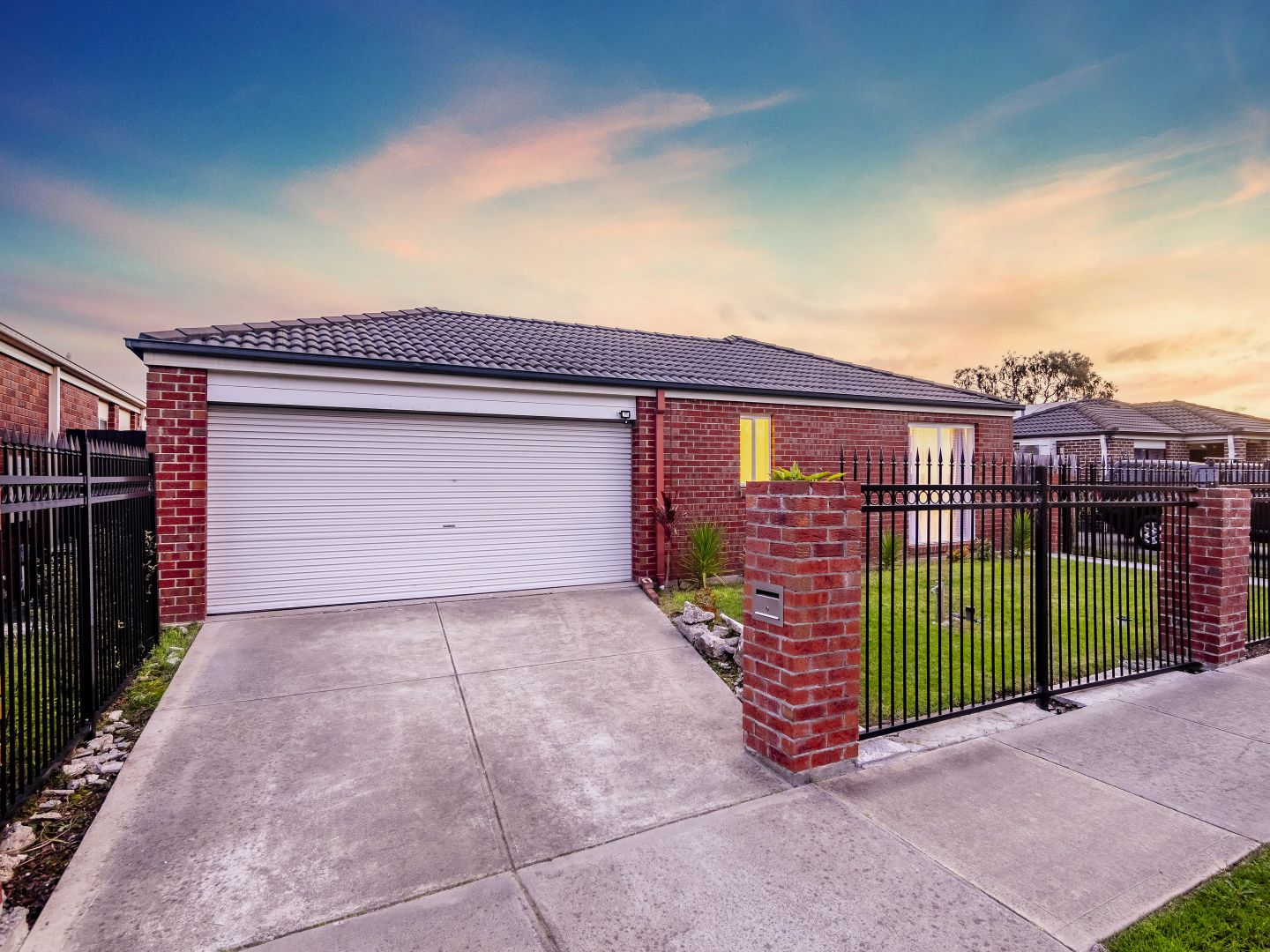 65 Breens Road, Cranbourne West VIC 3977, Image 2