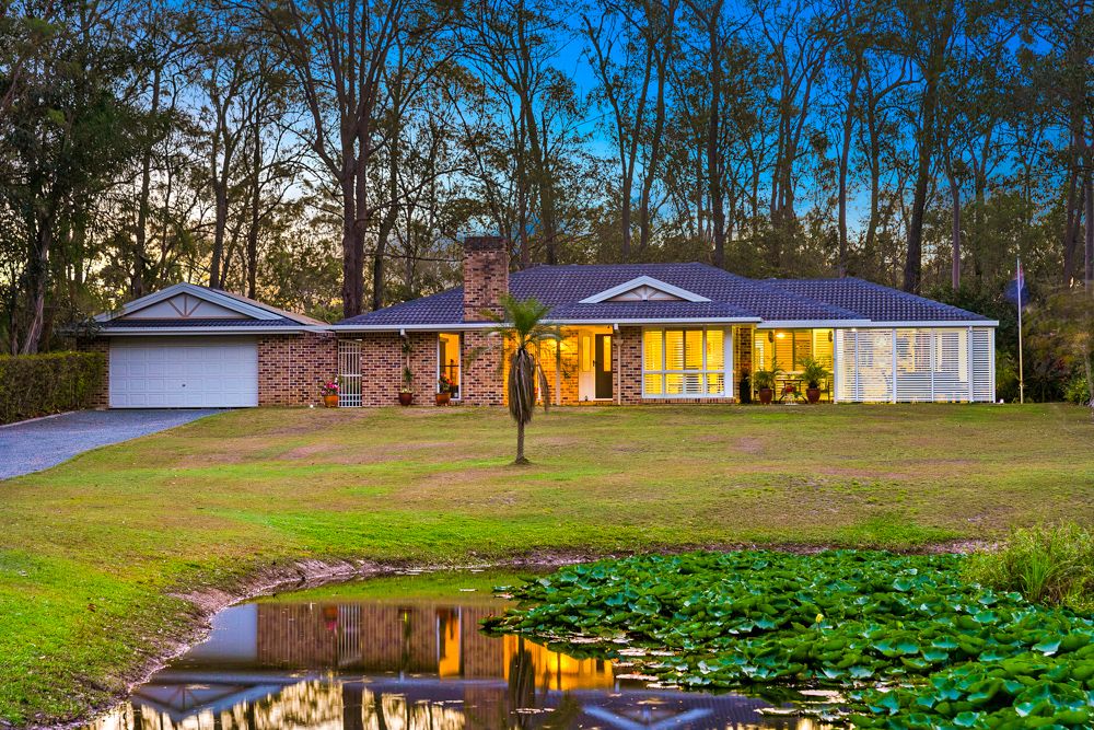 1 23 Lakeside Drive Carbrook Qld 4130 House For Sale