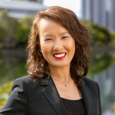 Selina Feng, Sales representative