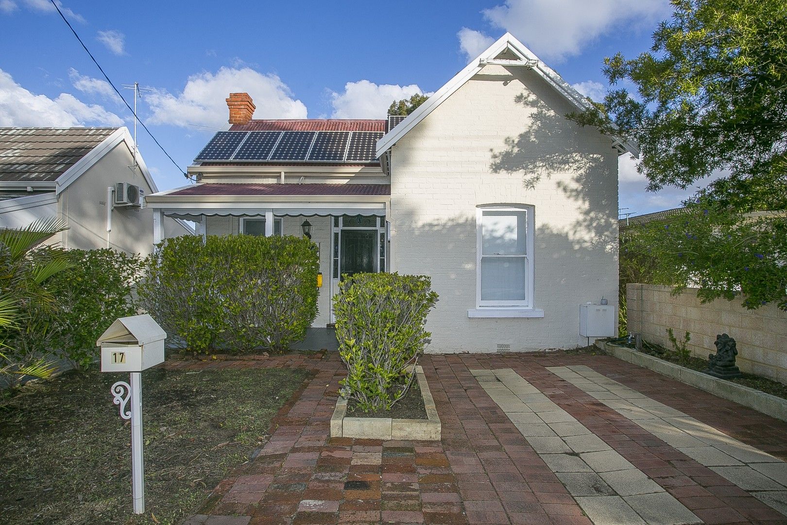 2 bedrooms House in 17 Devon Street WOODBRIDGE WA, 6056