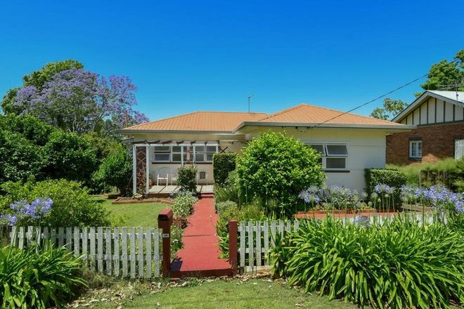 Picture of 26 Alford Street, MOUNT LOFTY QLD 4350