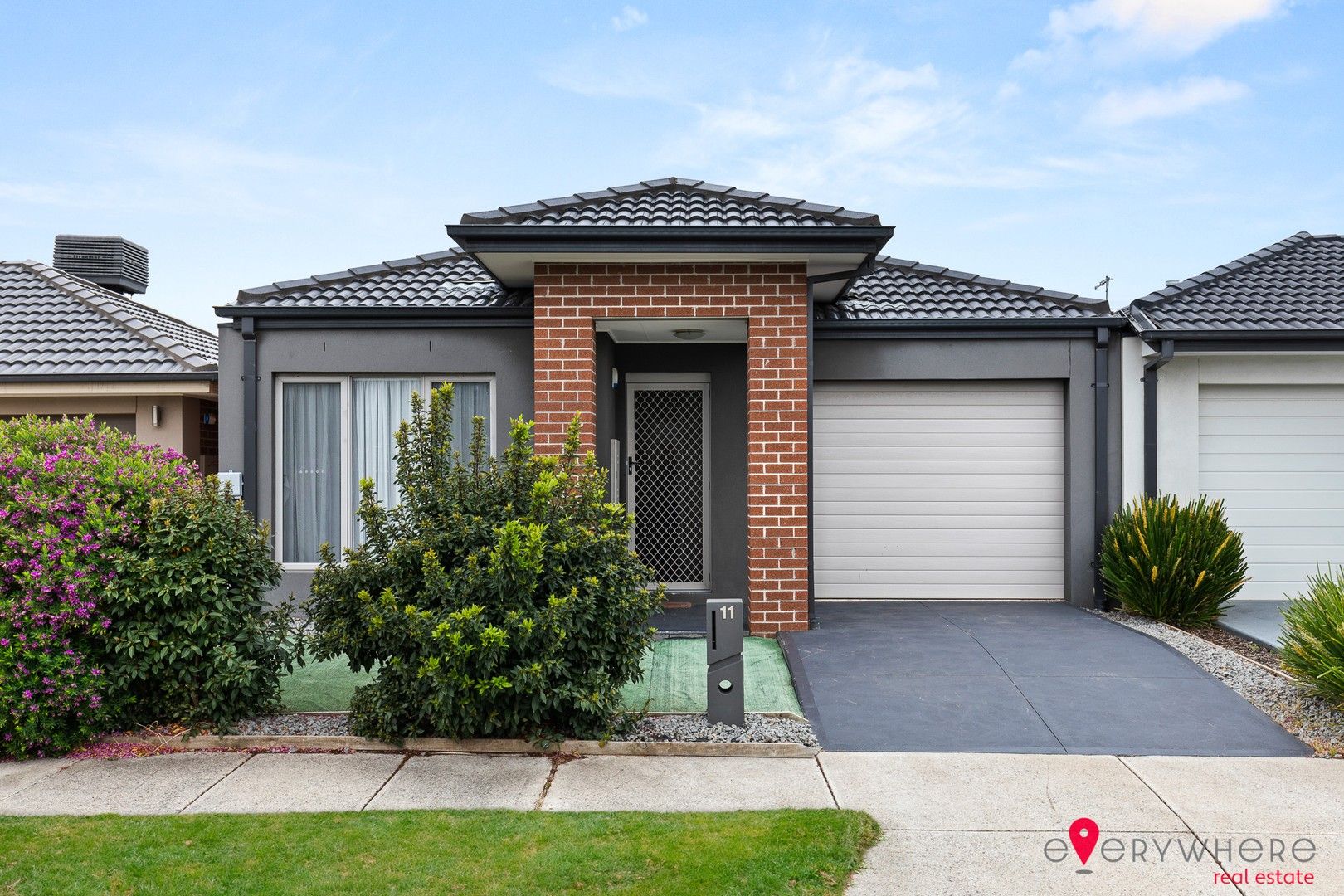 3 bedrooms House in 11 Flatbush Avenue POINT COOK VIC, 3030
