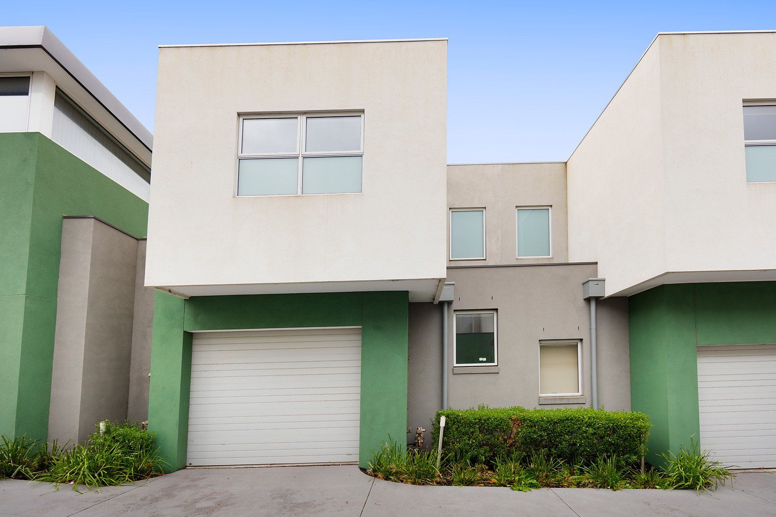 3 bedrooms Townhouse in 2/228-230 Victoria Road NORTHCOTE VIC, 3070