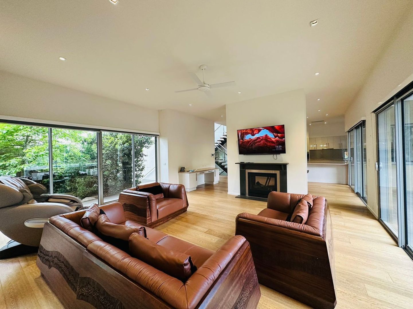 2/5 Lincoln Avenue, Mont Albert North VIC 3129 House For Rent Domain