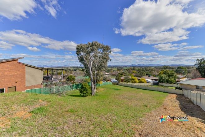 Picture of 27 Woodbry Crescent, TAMWORTH NSW 2340