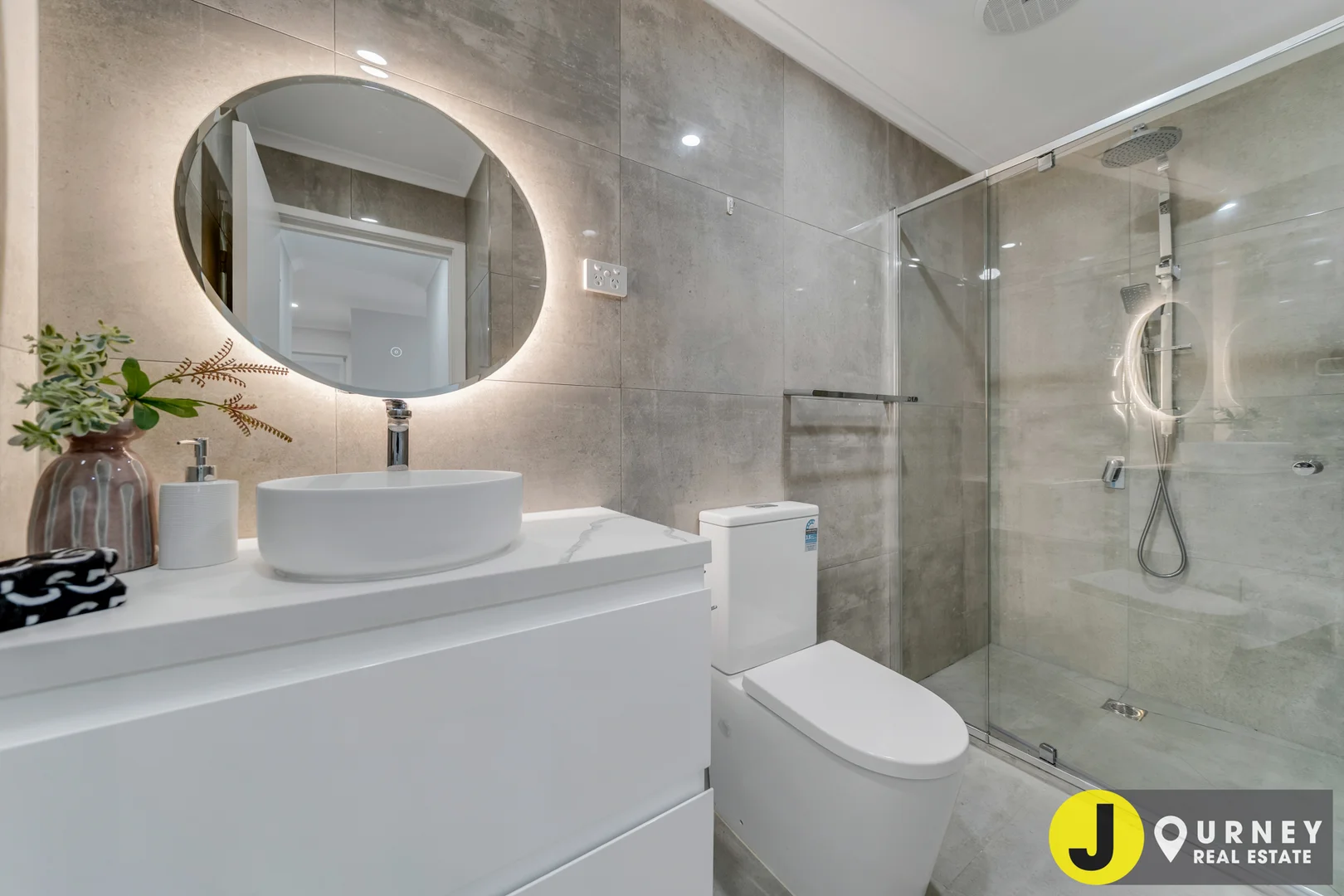 Additional image 10 of 3/36 Panoramic Grove, Glen Waverley VIC 3150