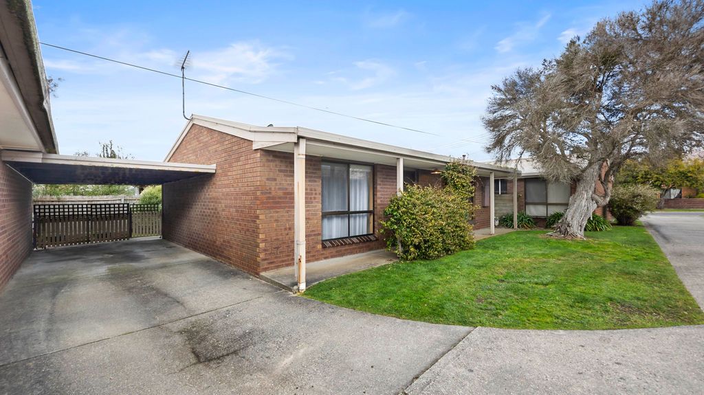 4/4 Hopkins Court, Sebastopol VIC 3356, Image 0