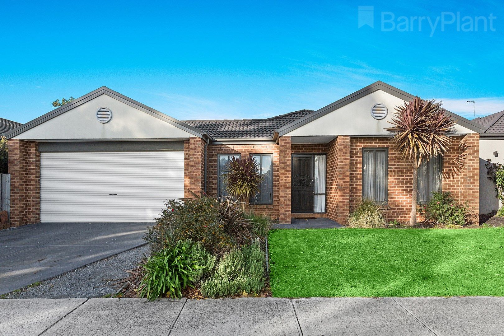 32 Kirrabilli Parade, Berwick VIC 3806, Image 0