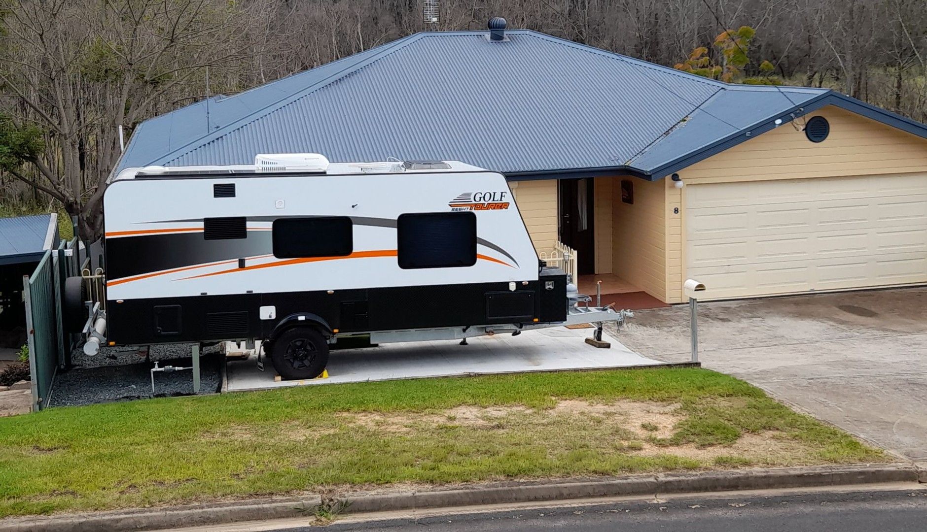 4 bedrooms House in 8 Albatross Rd CATALINA NSW, 2536