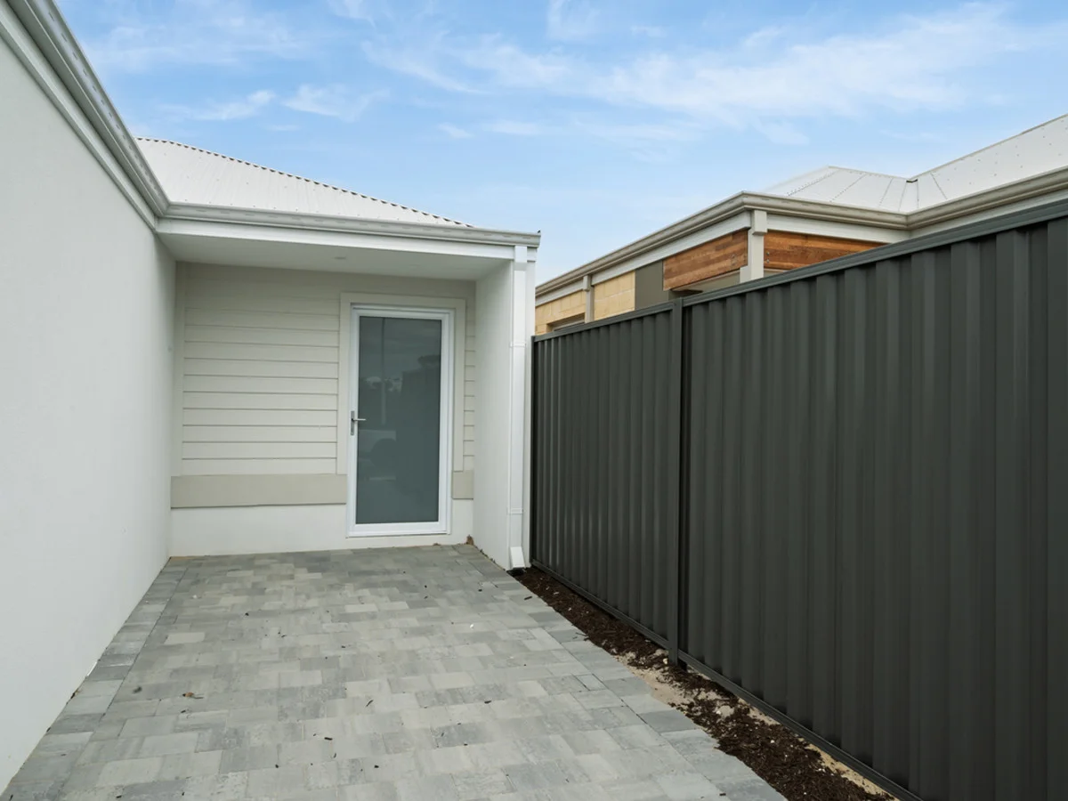 Additional image 2 of 1B Chestnut Way, Eglinton WA 6034