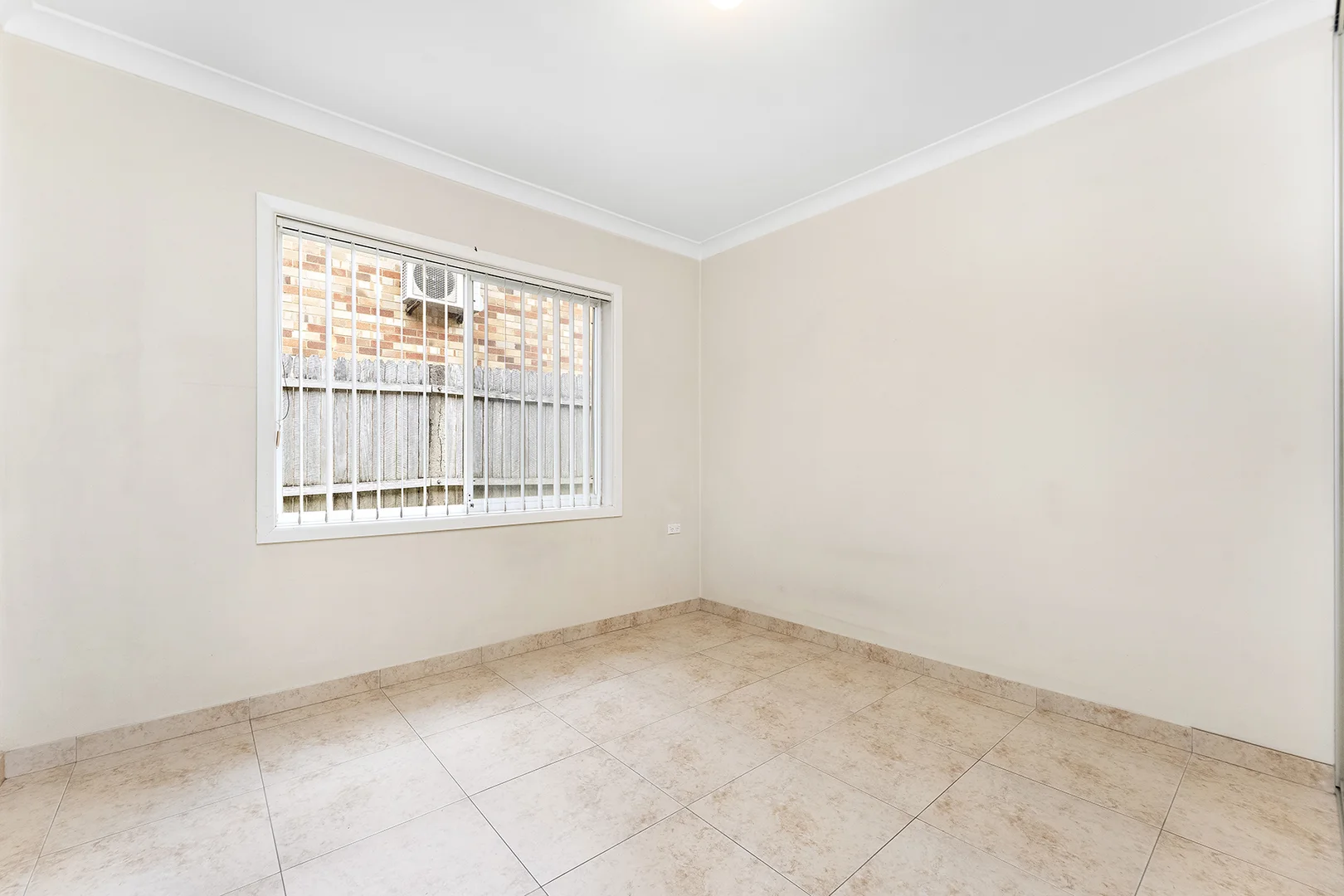 Additional image 6 of 4/99 Hopewood Crescent, Fairy Meadow NSW 2519
