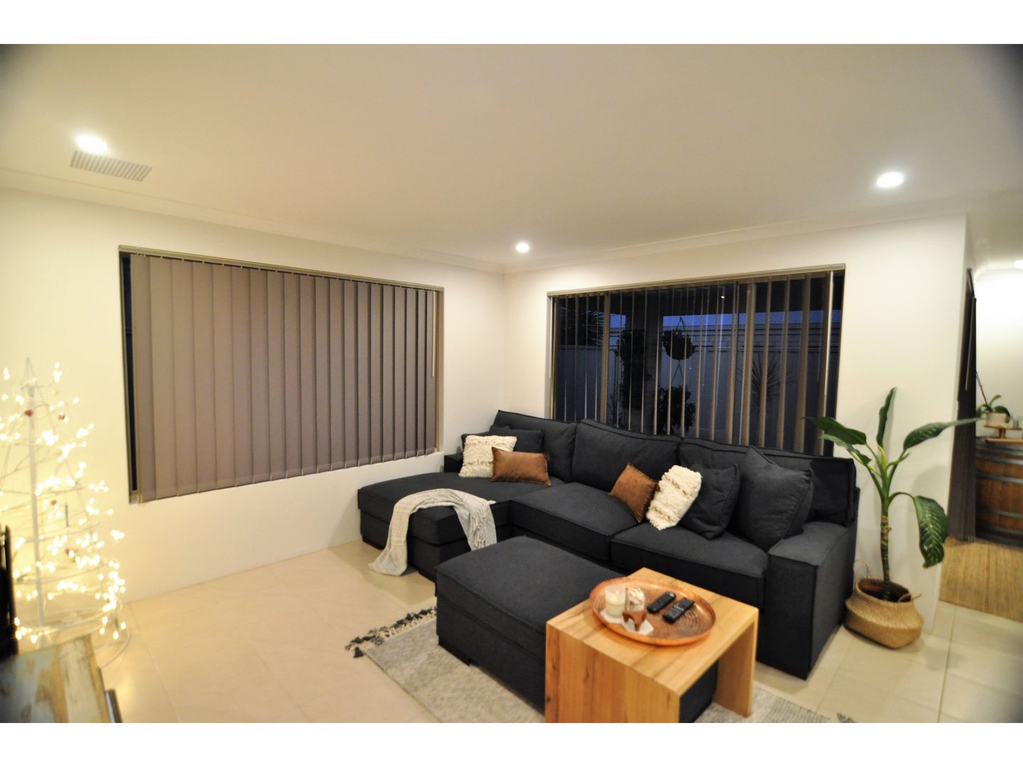 3/15 Peppermint Gardens, Aubin Grove WA 6164, Image 2