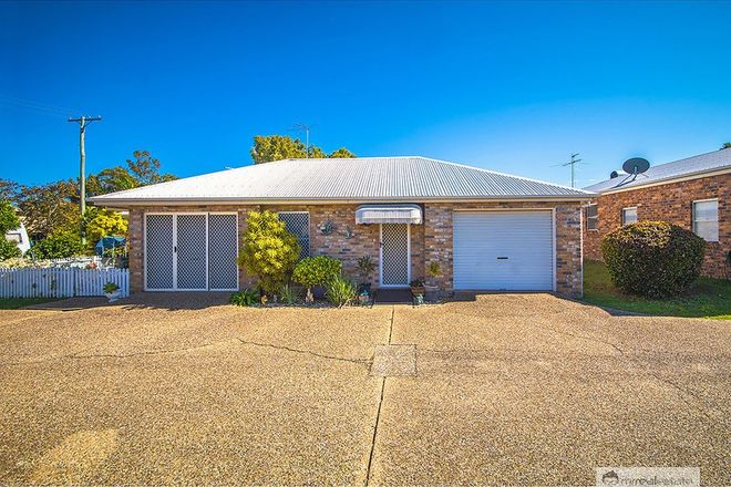 Picture of 2/3 Kingfisher Parade, NORMAN GARDENS QLD 4701