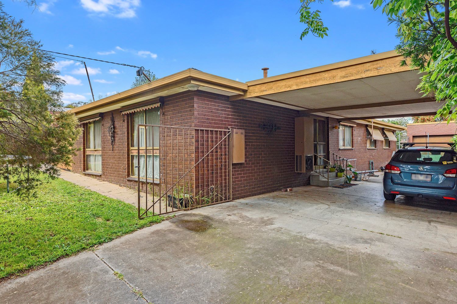 10 Cousins Street, Strathdale VIC 3550, Image 0