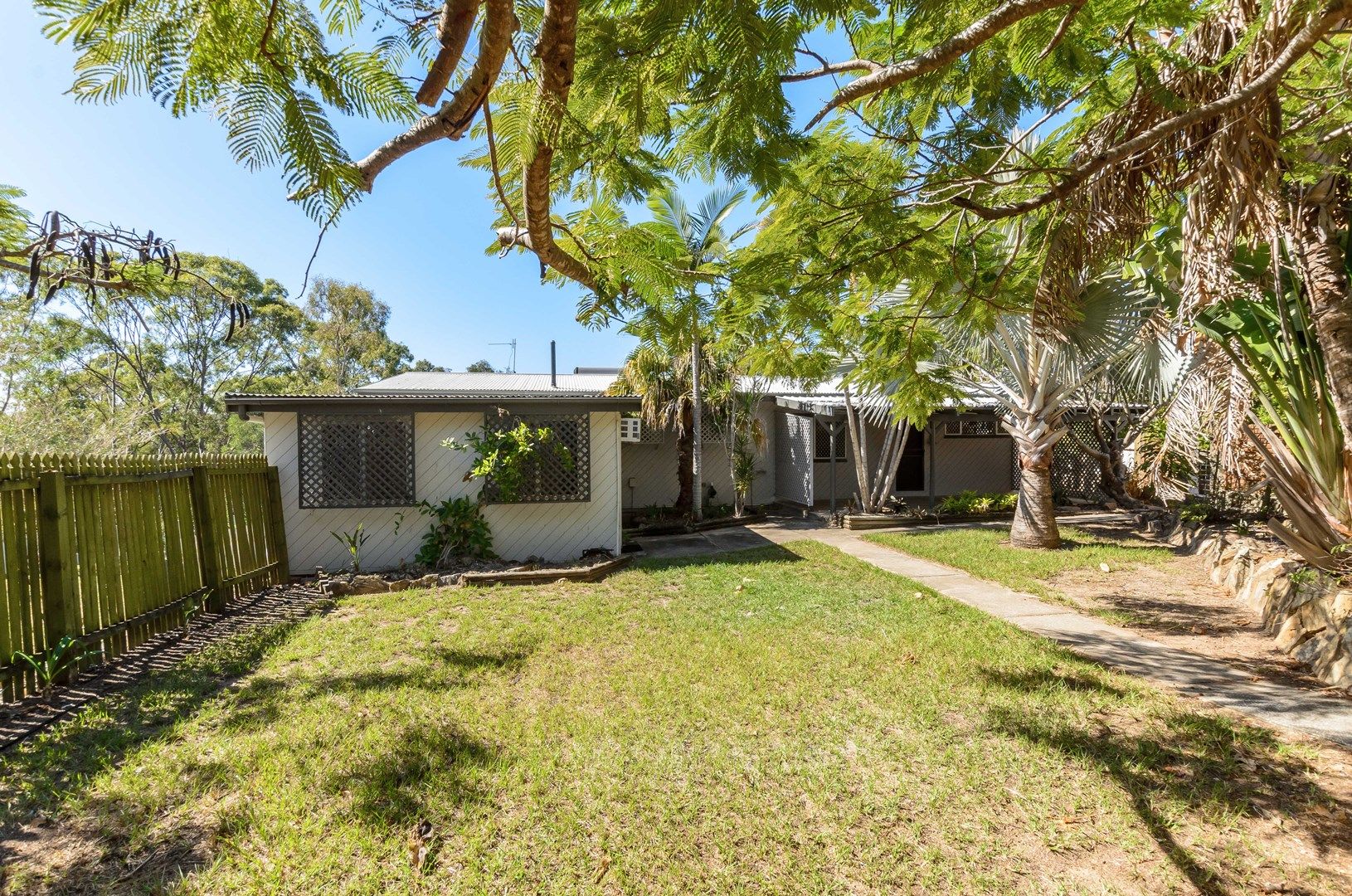 11 Alpine Avenue, Boyne Island QLD 4680, Image 0