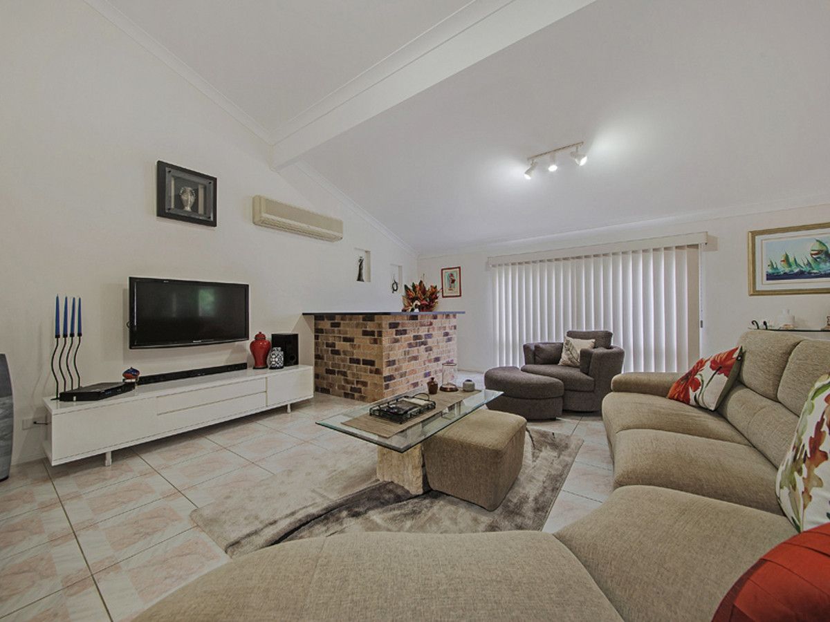 64 Moselle Drive, Thornlands QLD 4164, Image 2