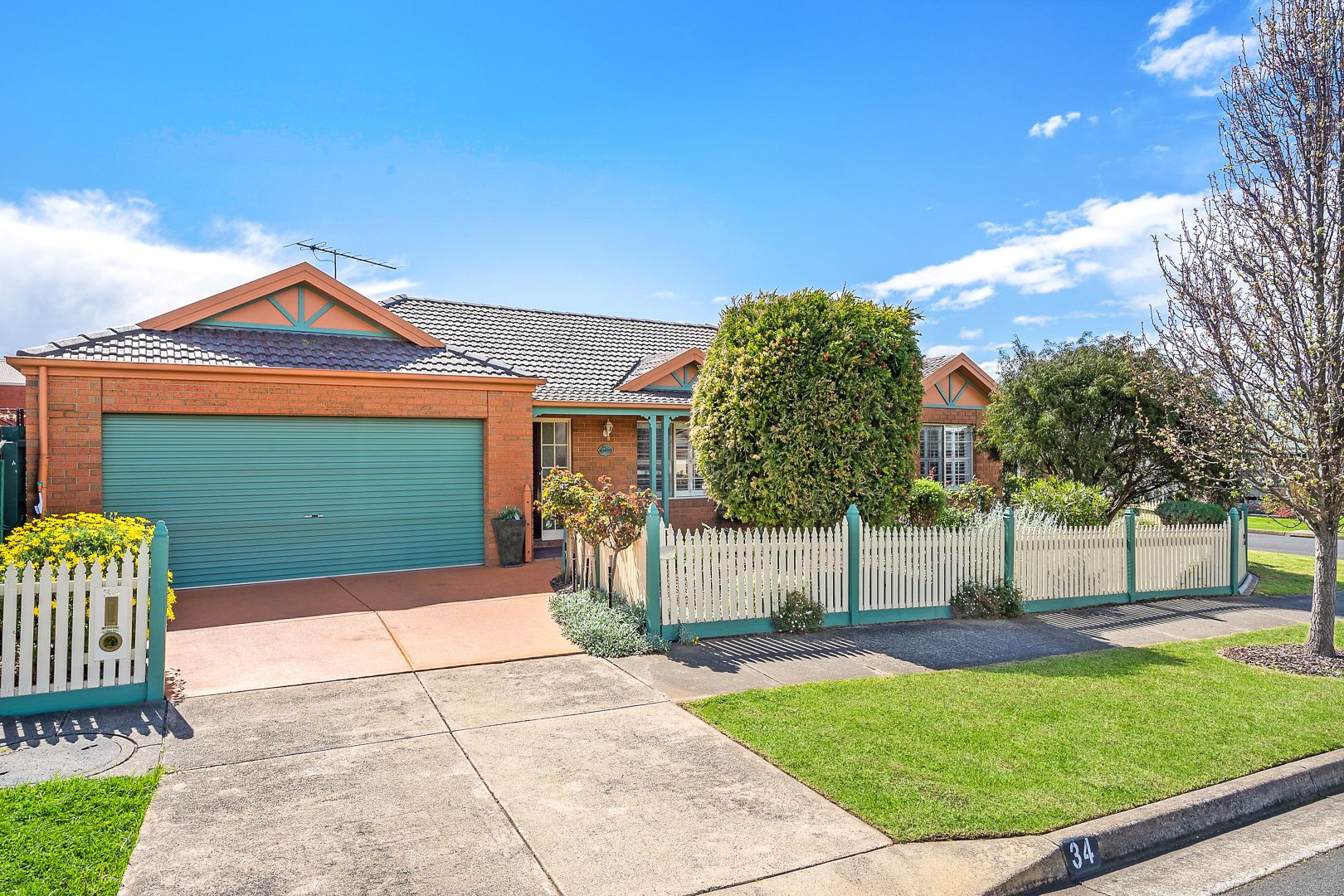 34 Mulquiney Crescent, Highton VIC 3216, Image 1