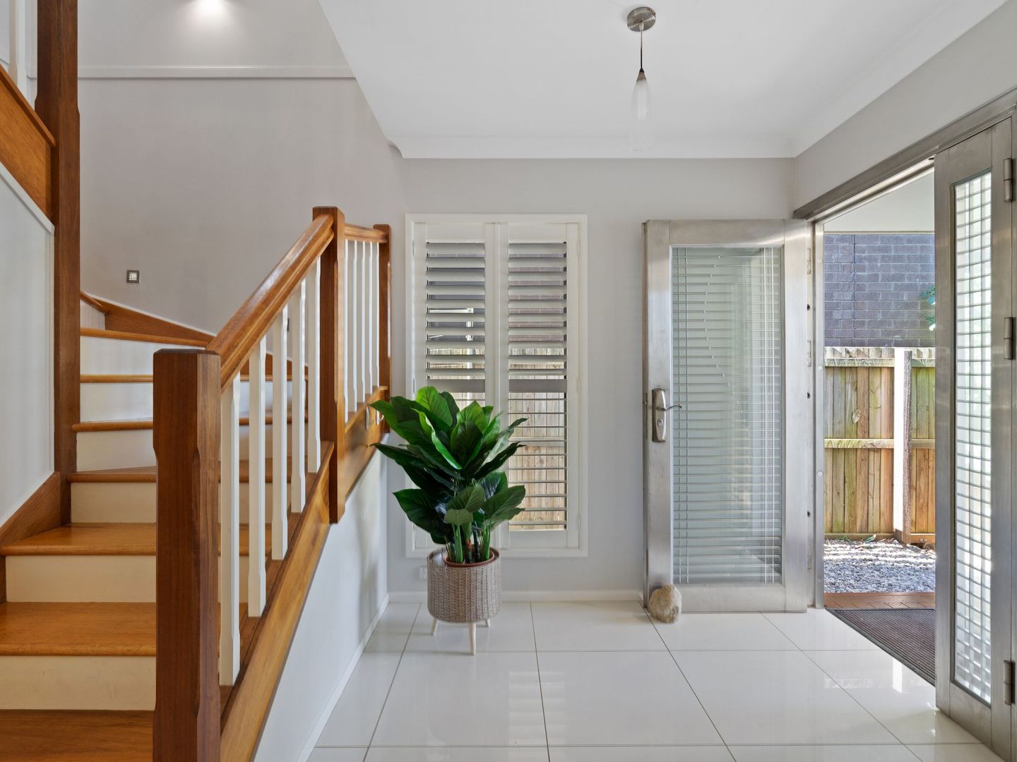 17 Berrimilla Street, Manly West QLD 4179, Image 1