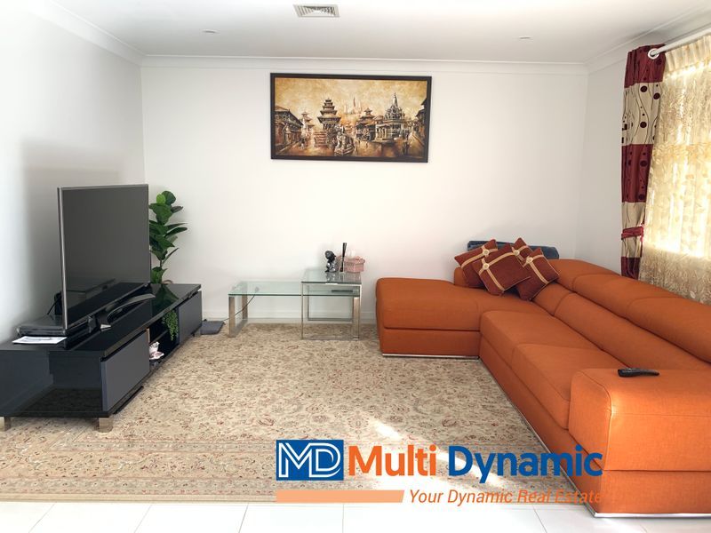 3 bedrooms Semi-Detached in 56 Ingleburn Gardens Drive BARDIA NSW, 2565