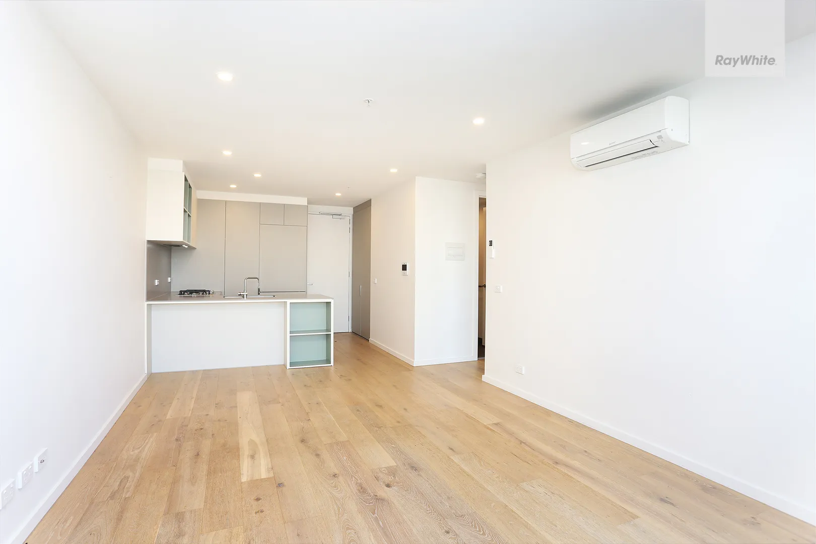 Apartment in Brunswick - View 2