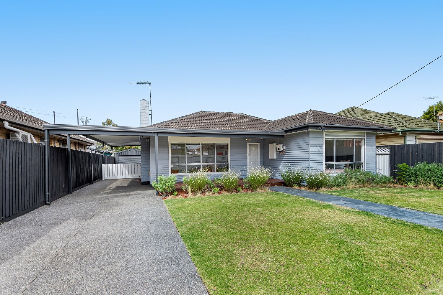 3 bedrooms House in 41 Clayton Street SUNSHINE NORTH VIC, 3020