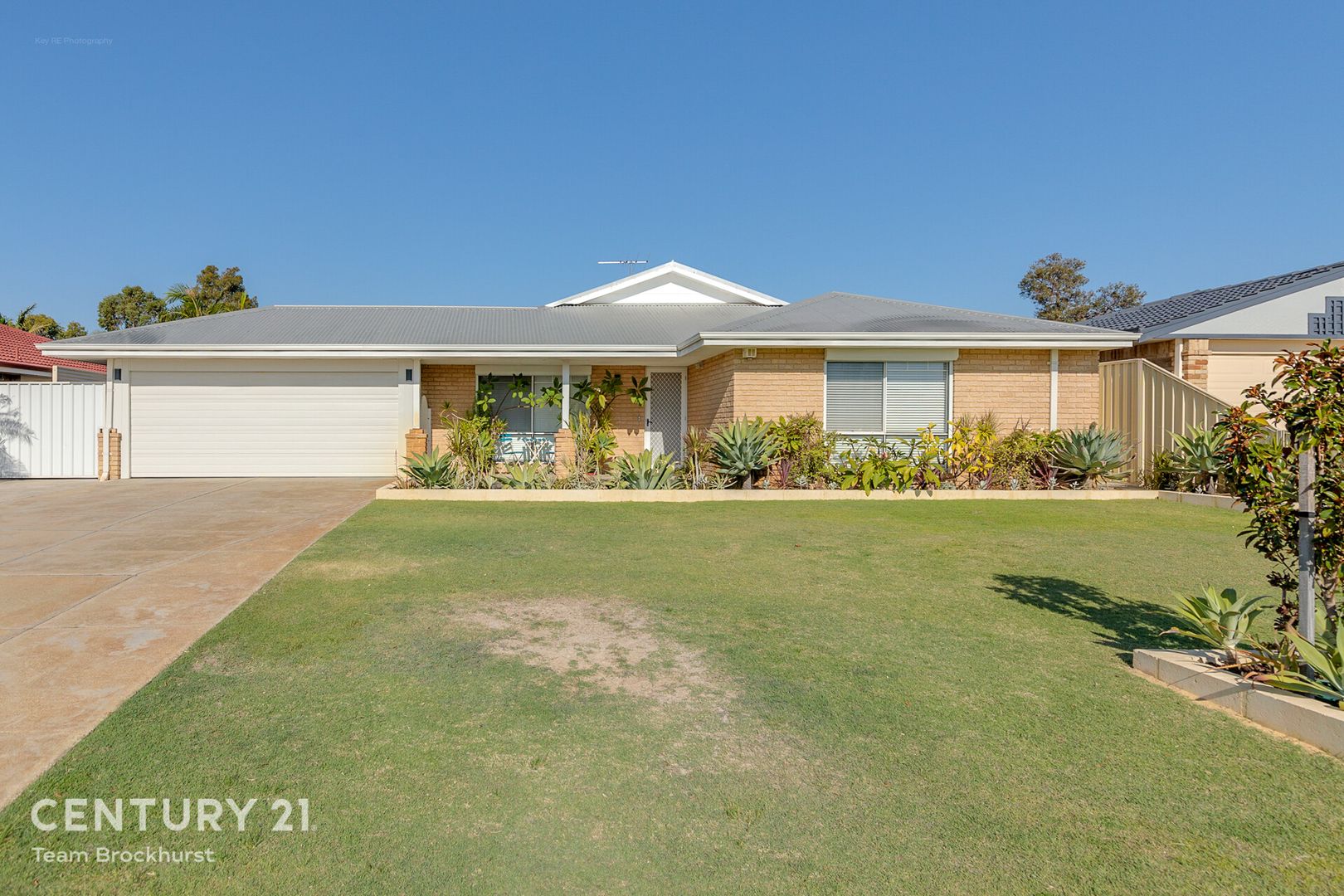 28 Lakeside Drive, Thornlie WA 6108, Image 1