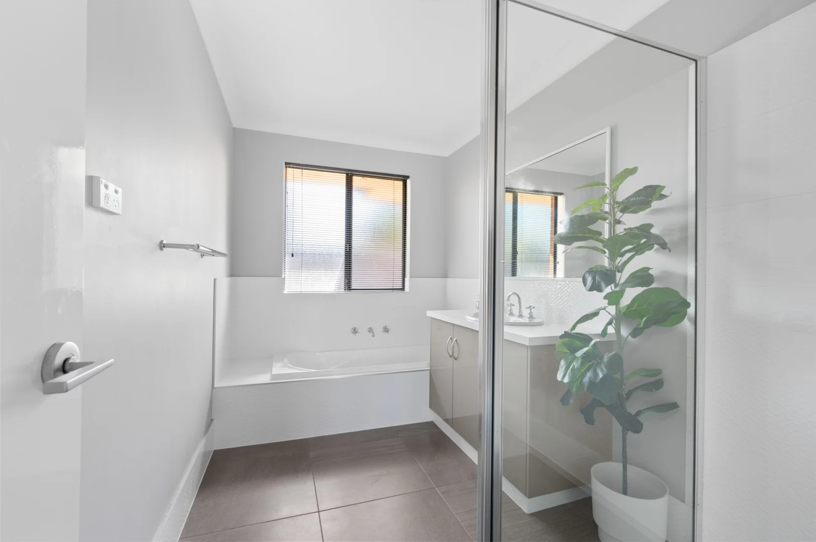 Additional image 9 of 2a Holmes Street, Boulder WA 6432