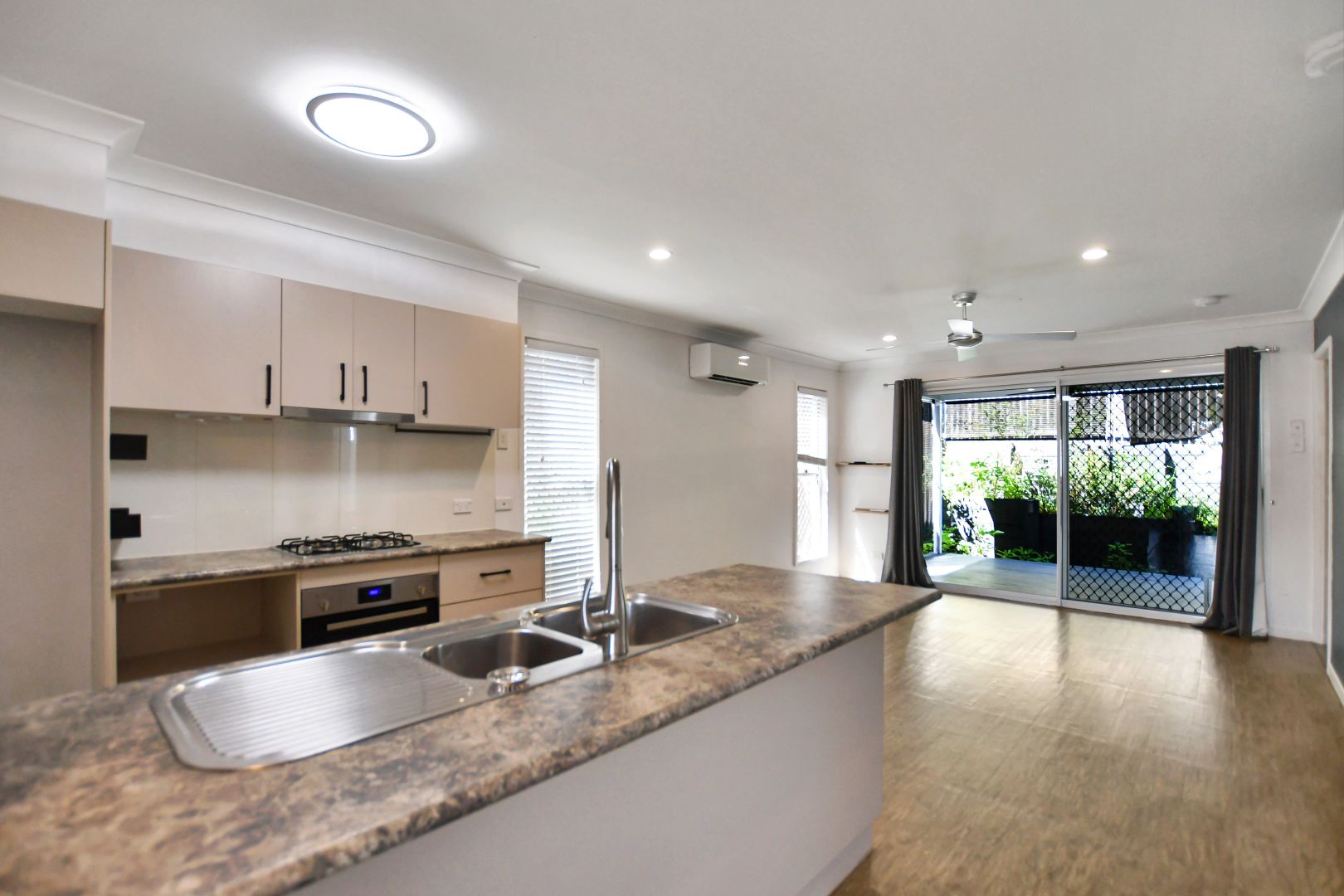 5 Anchor Rise, Springfield Lakes QLD 4300 - House For Rent | Domain