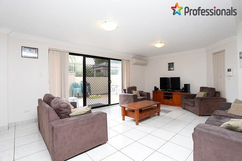 1/31-35 Broadway, Punchbowl NSW 2196, Image 2