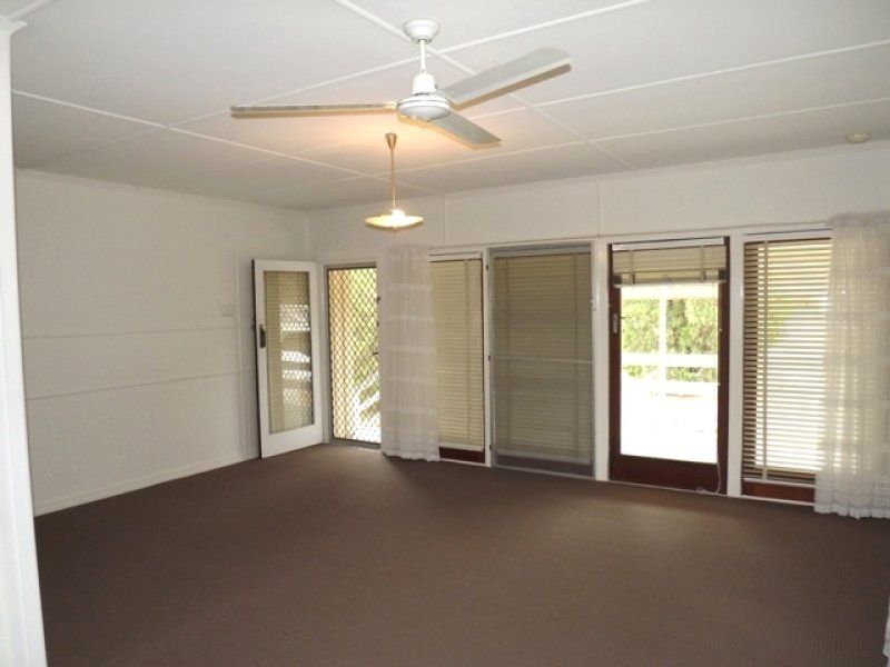 25 Errey Street, Camp Hill QLD 4152, Image 2