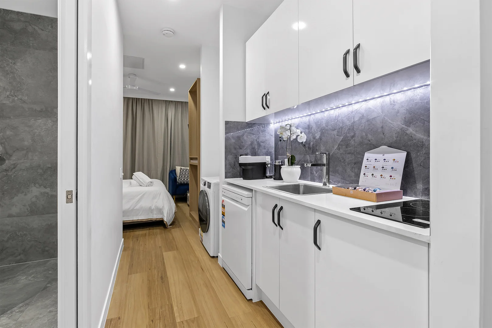 Additional image 4 of Norman Park QLD 4170