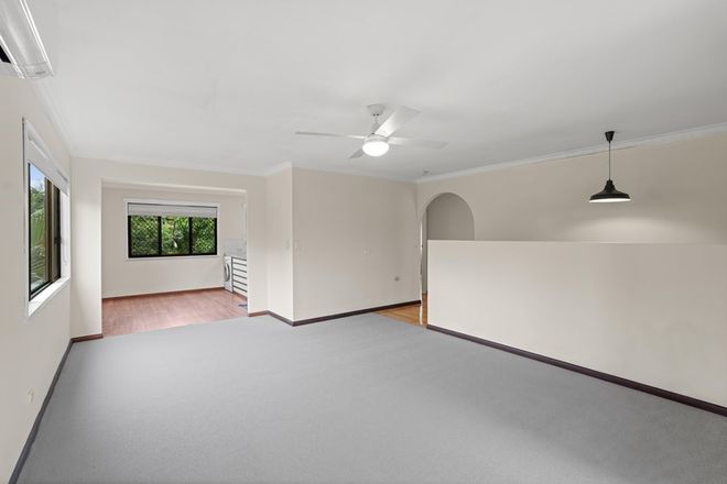 Picture of 8 Serene Court, ARUNDEL QLD 4214