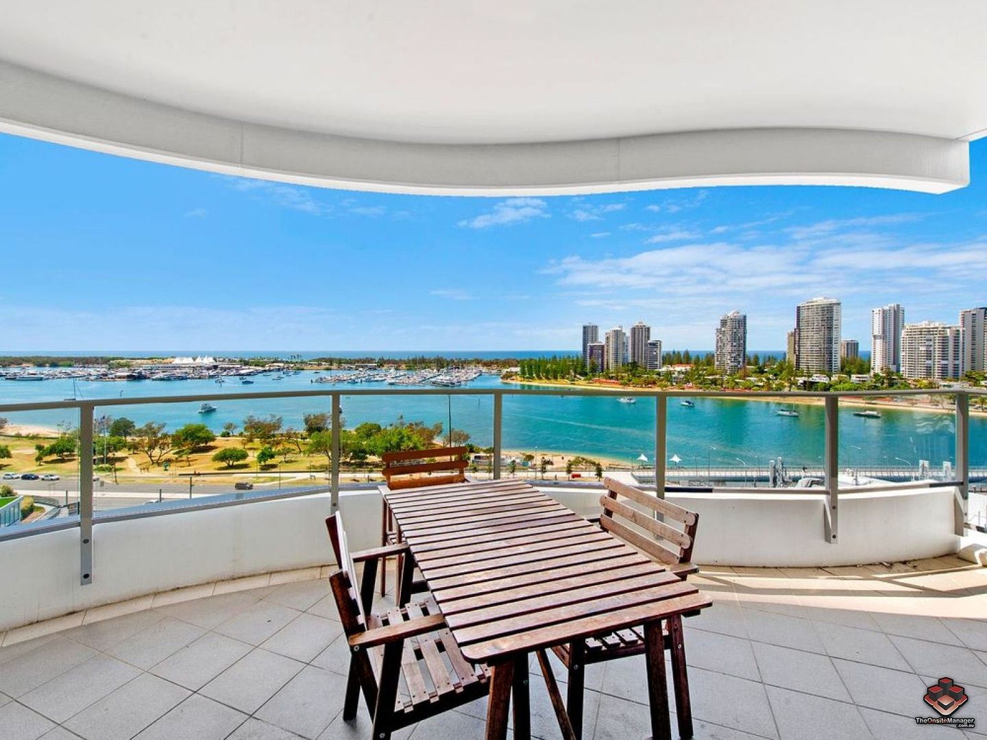 1505-4-como-crescent-southport-property-history-address-research