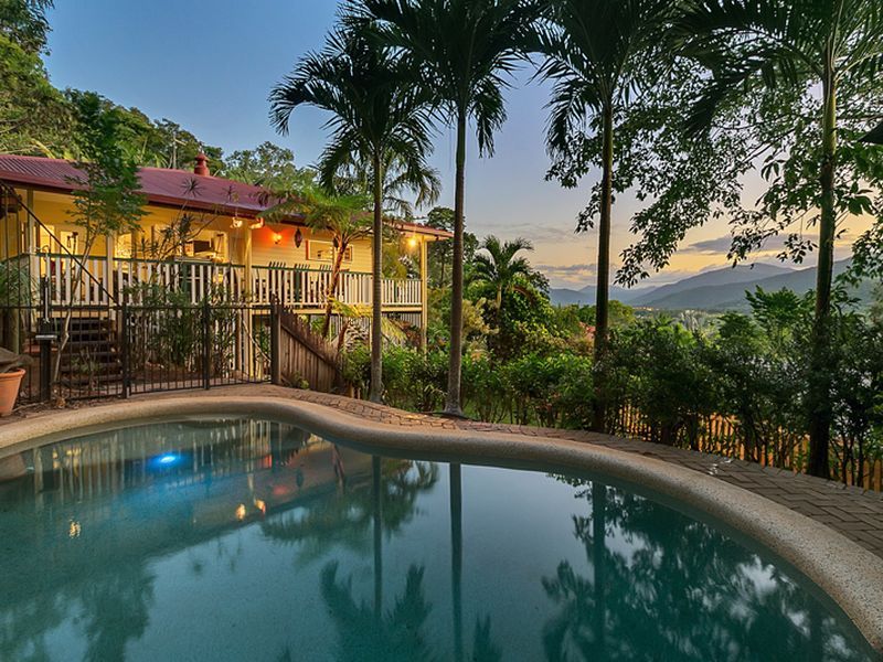 33 Lookout Terrace, Trinity Beach QLD 4879, Image 2