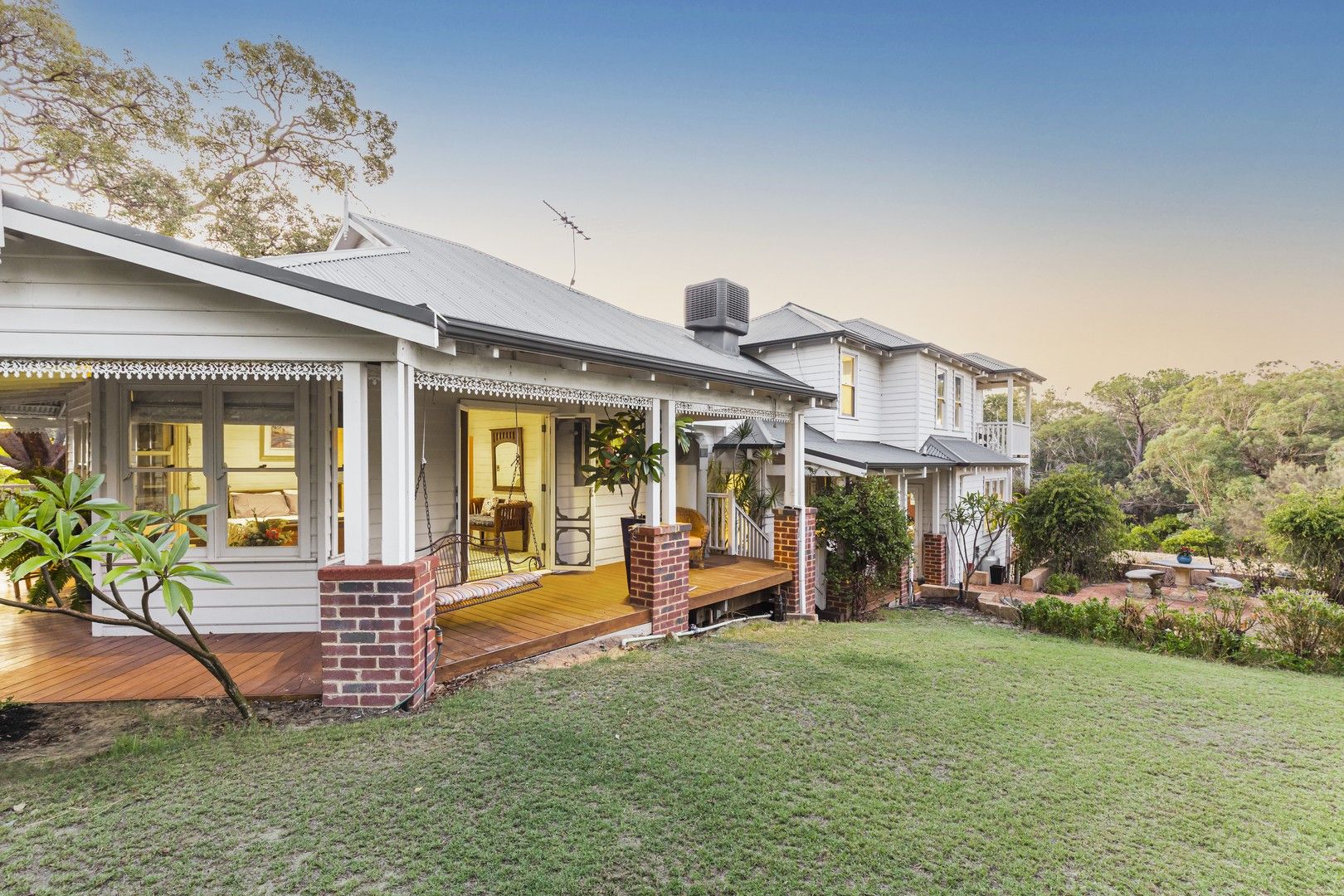 9 The Crescent, Helena Valley WA 6056 Domain