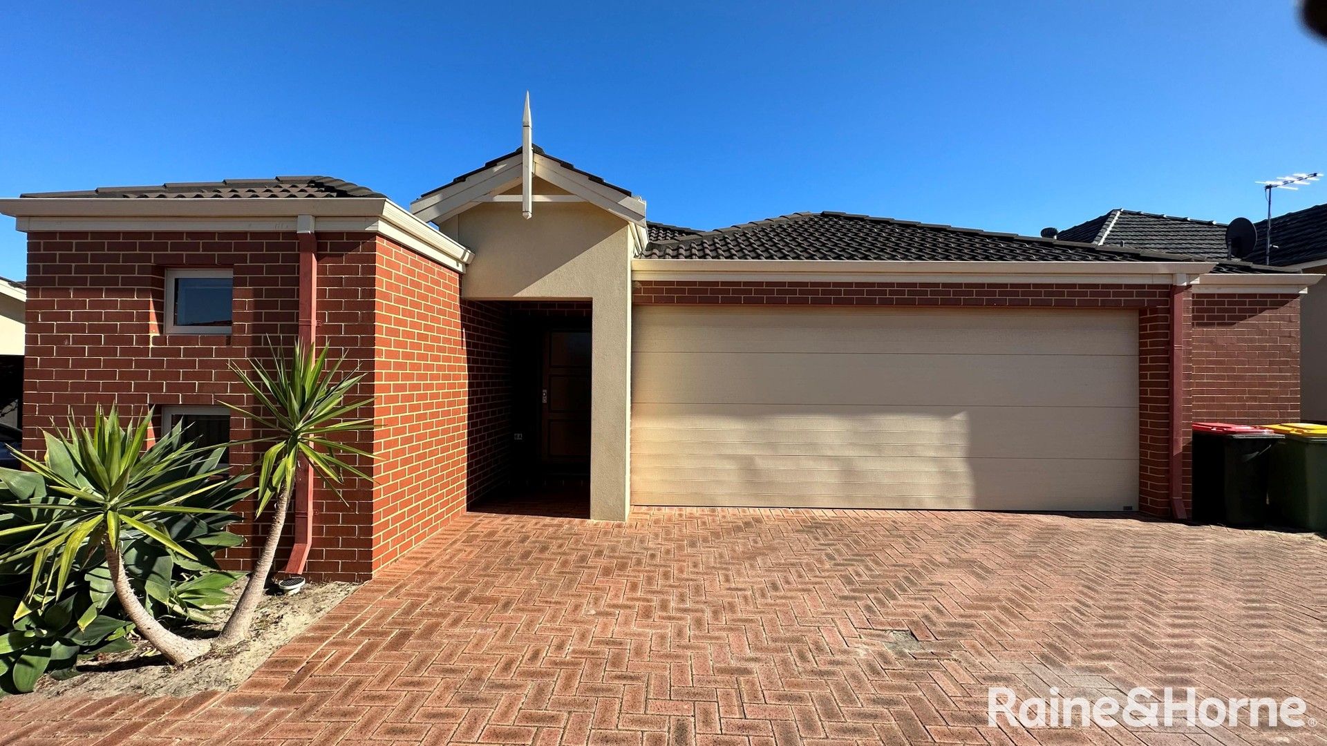 3 bedrooms Villa in 6A Constance Street BAYSWATER WA, 6053