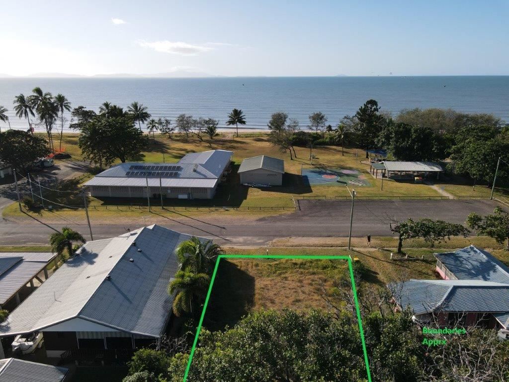 14 Palm Street, Forrest Beach QLD 4850