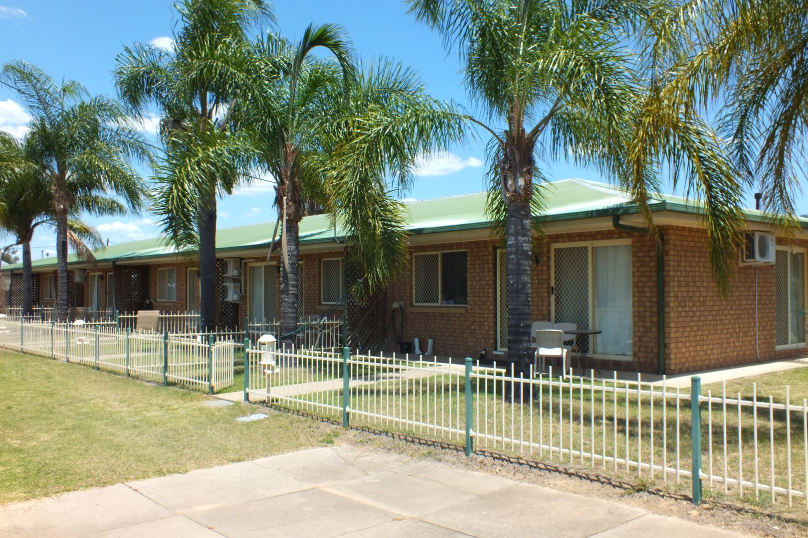 Inglewood QLD 4387 10 beds block of units for Sale, 650,000