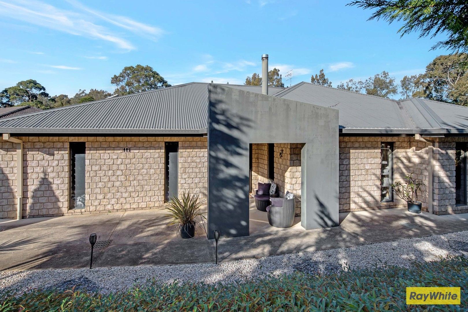16 Gibson Place, Batehaven NSW 2536, Image 0