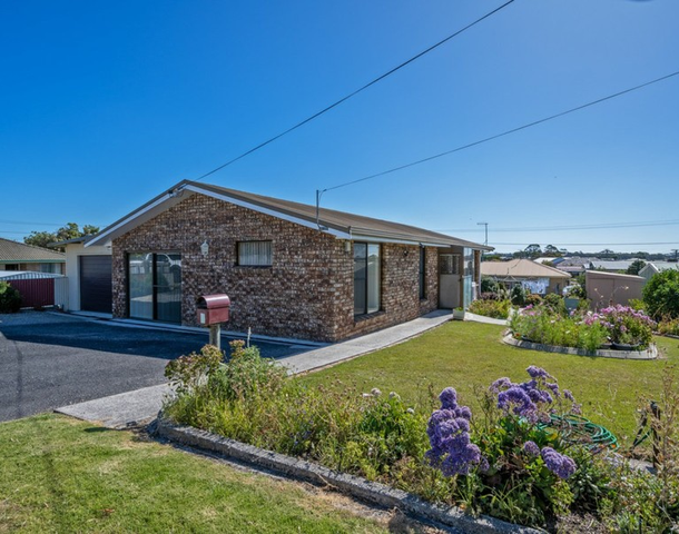 1 Manuka Drive, Smithton TAS 7330