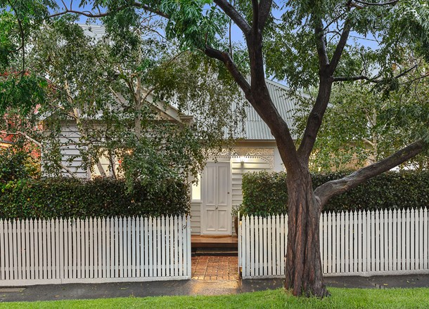 9 Alice Street, Malvern VIC 3144