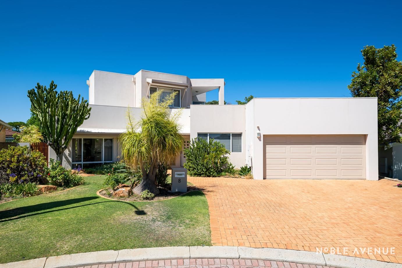 8 Darter Court, Sorrento WA 6020, Image 0