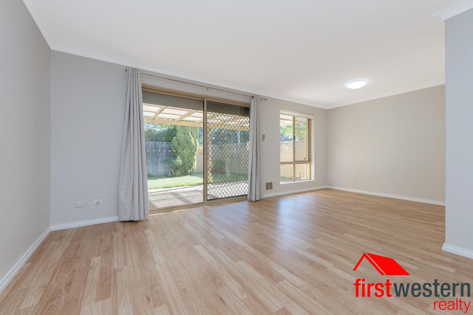 34/35 Winnacott Street, Willagee WA 6156, Image 2