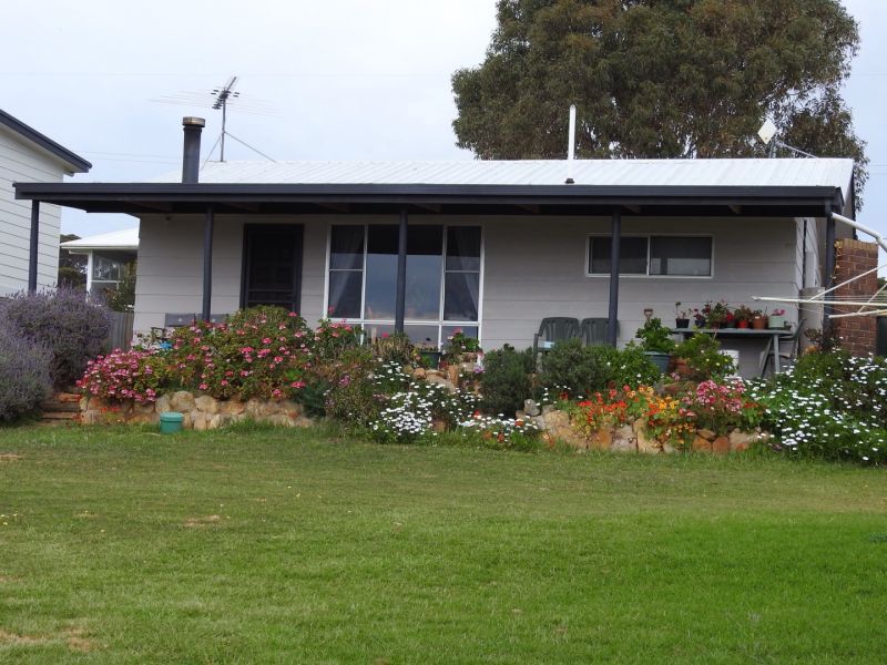 6 Hawthorn Avenue, Emu Bay SA 5223, Image 1