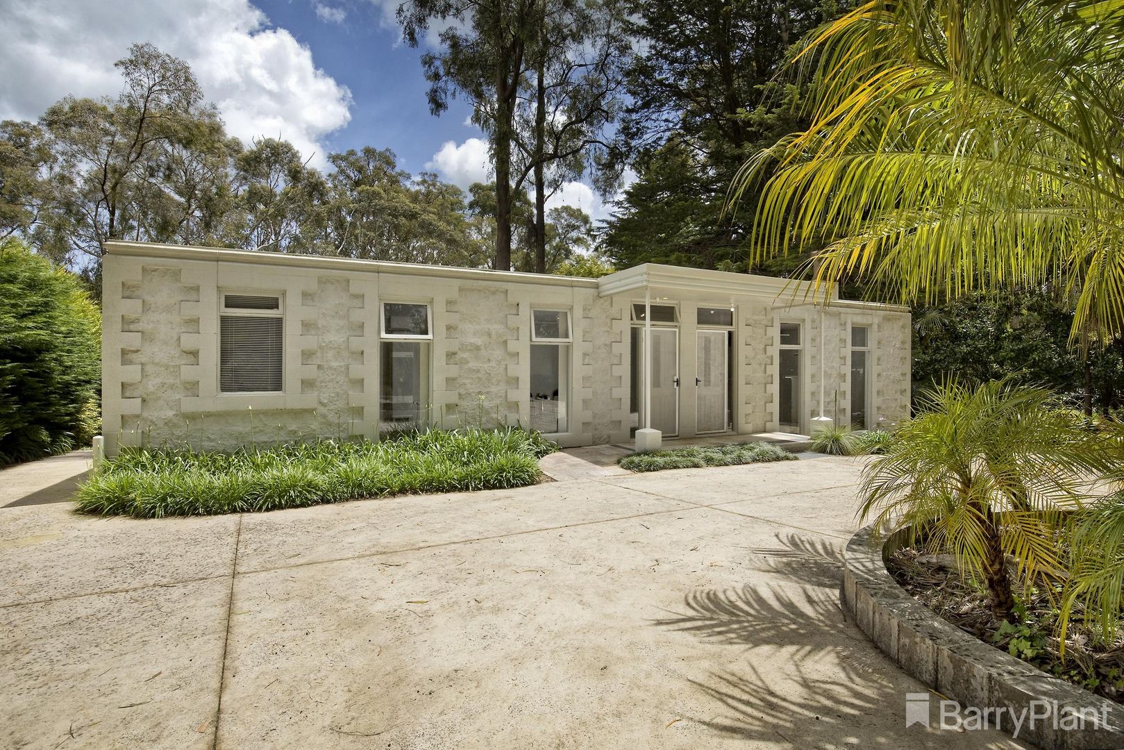 17 Alfred Grove, Emerald VIC 3782 Domain