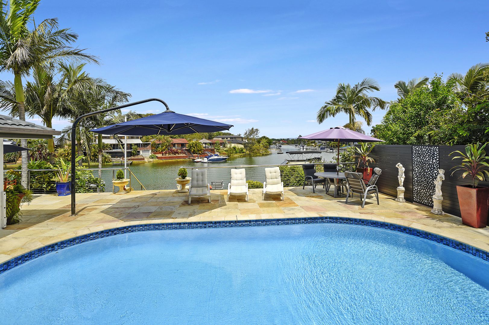 11 Carrara Road, Carrara Property History & Address Research Domain